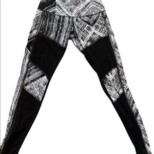 Lululemon leggings with Mesh Design